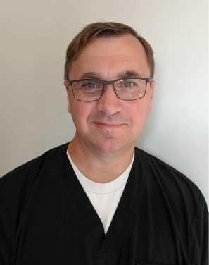 Dr Clint Rau